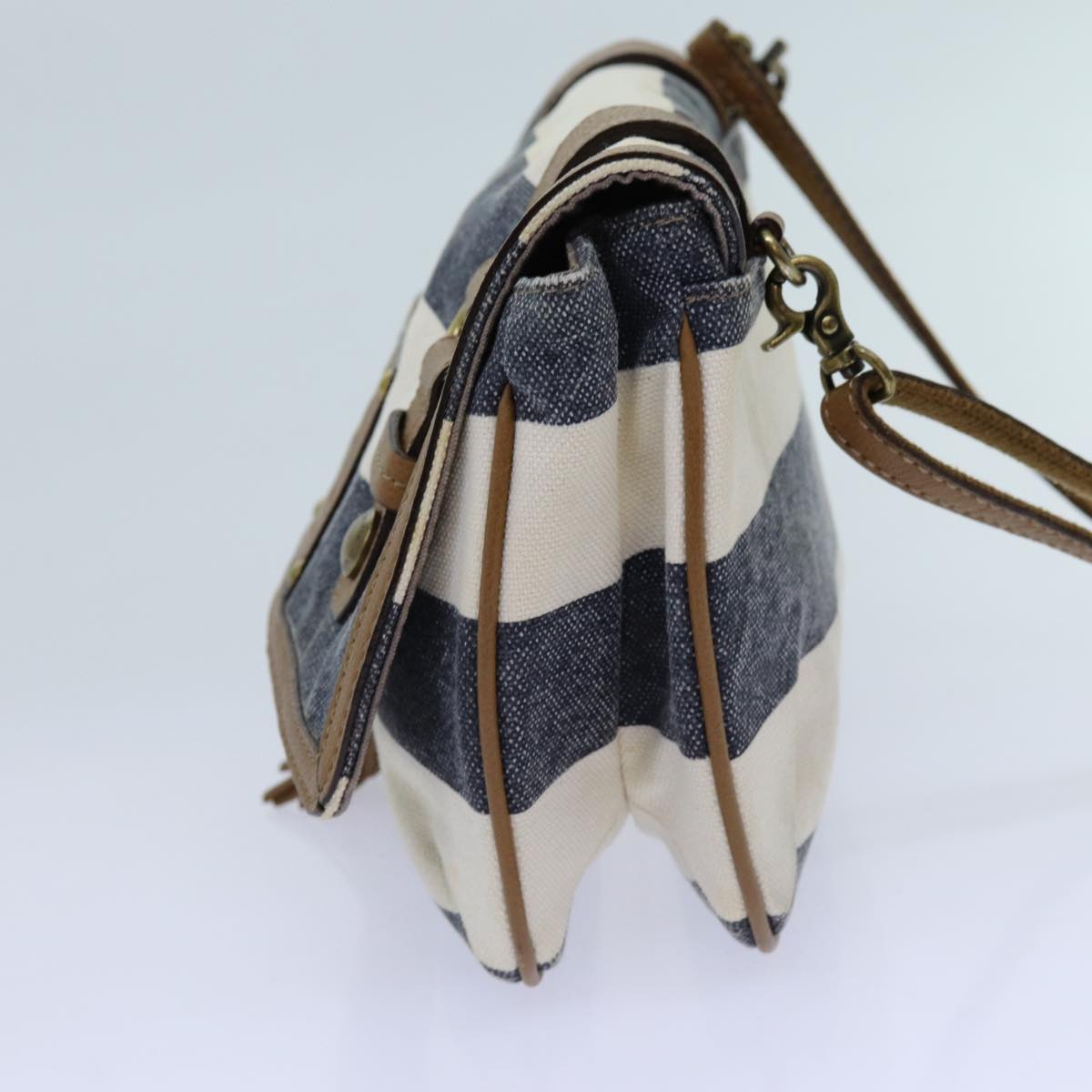 BBERRY Blue Label Shoulder Bag Canvas White Navy Brown Auth hk1266