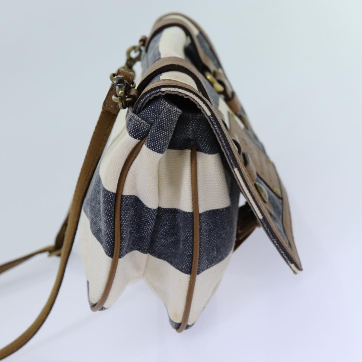 BBERRY Blue Label Shoulder Bag Canvas White Navy Brown Auth hk1266