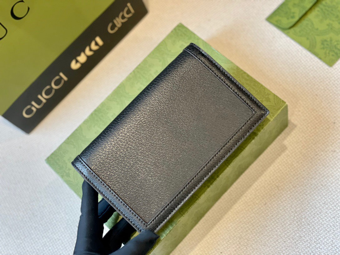 GC453 GCCI Diana Chain Wallet with Bamboo