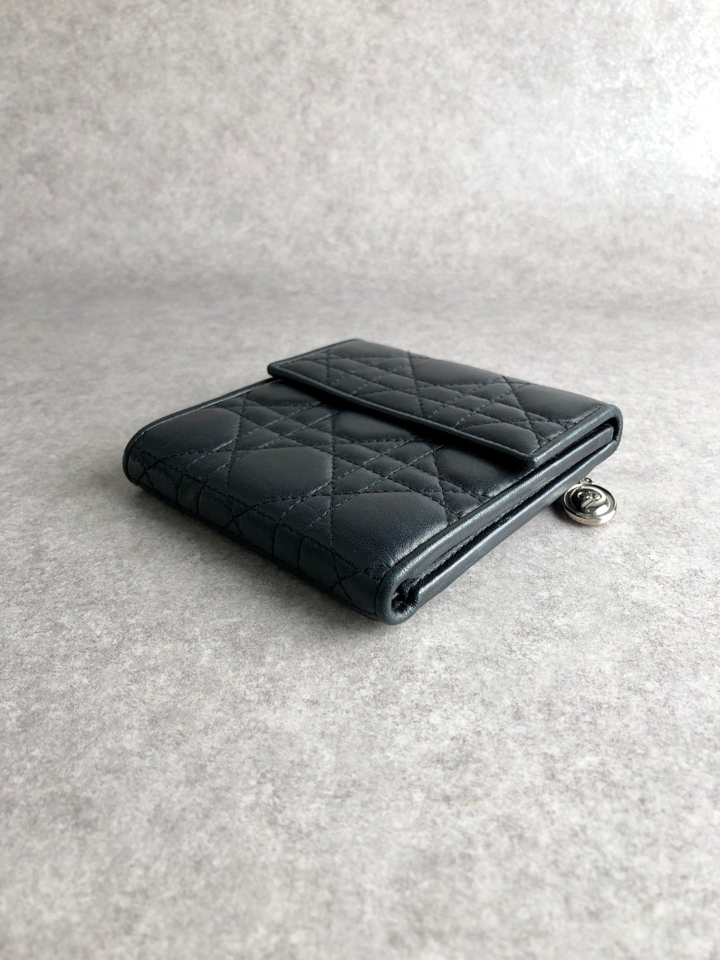 Christian D1OR Cannage Folded Wallet Black Vintage 7hrhuv