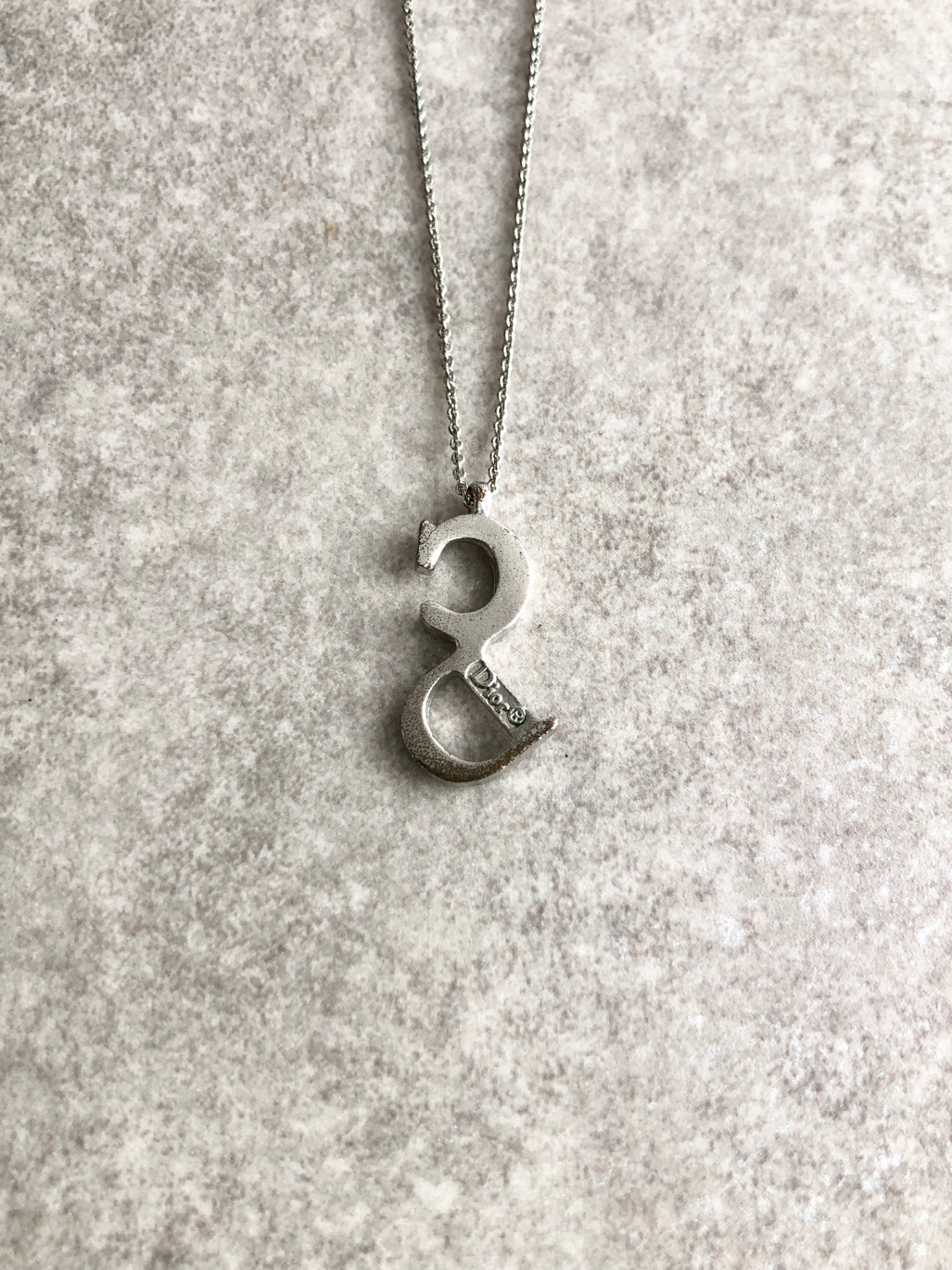 Christian D1OR CD Logo Motif Necklace Silver Vintage ukyg82