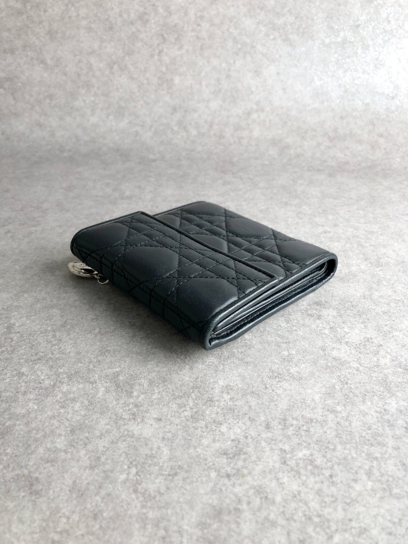 Christian D1OR Cannage Folded Wallet Black Vintage 7hrhuv