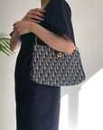 Christian D1OR  Trotter CD Logo Jacquard Leather Shoulder bag Navy Vintage 5f4tcg