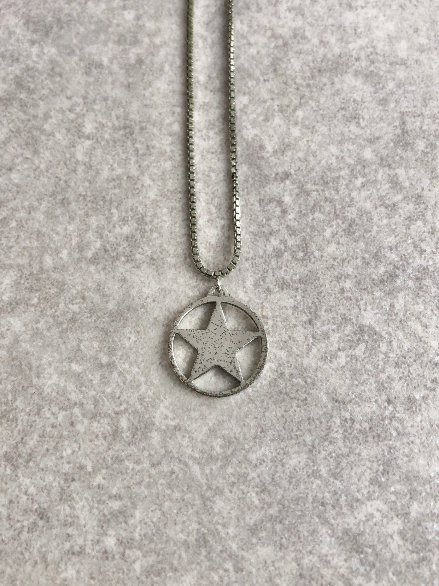 Christian D1OR  Star Motif Necklace Silver Vintage 37kear